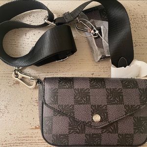 Steve Madden Bperks Black Crossbody Bag